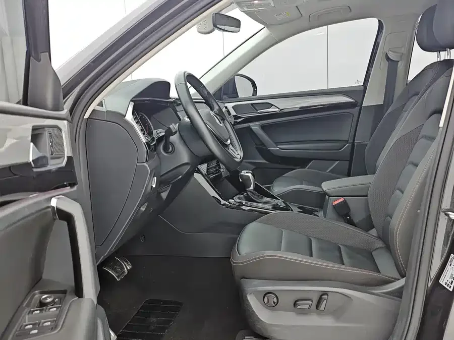 Volkswagen Tayron Tanyue 2022 280TSI 2WD Luxury Smart Edition 2022 — миниатюра 4