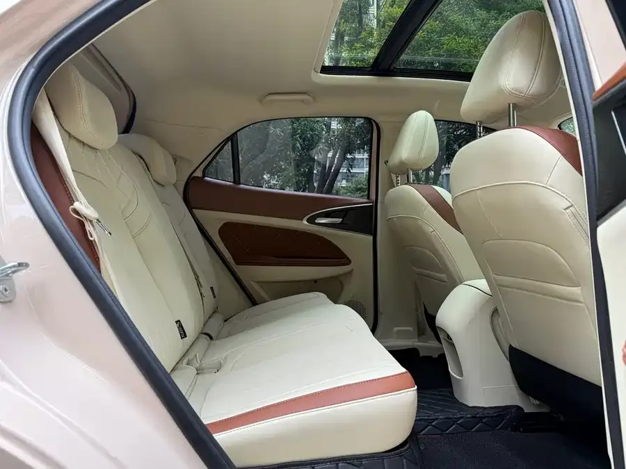 ORA Good Cat ORA Good Cat 2025 430km Premium Edition 2025 — миниатюра 4