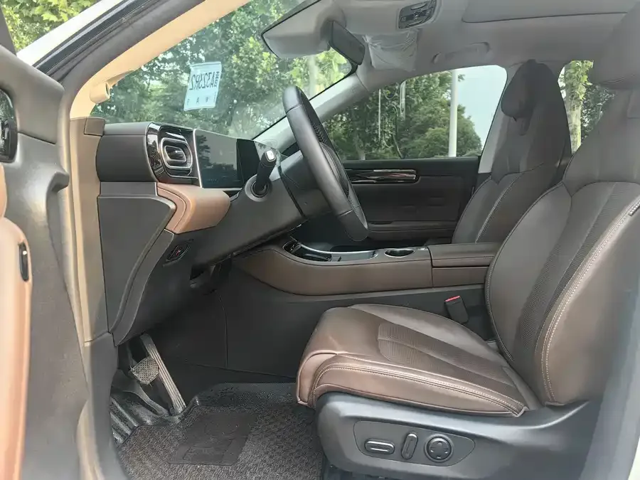 Leapmotor C11 Leapmotor C11 2023 Extended Range 300 Comfort Edition 2024 — миниатюра 3