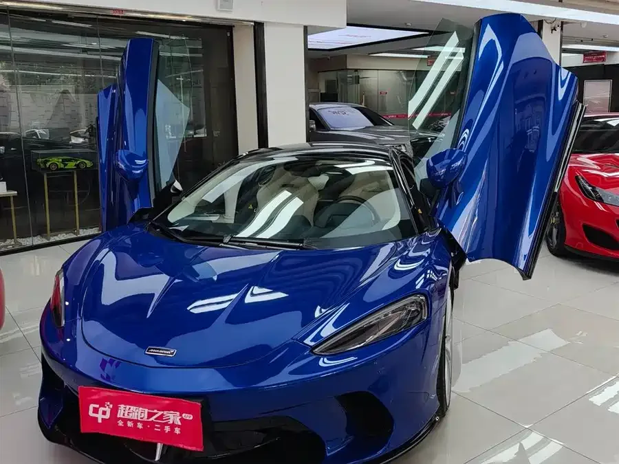 McLaren GT 2023