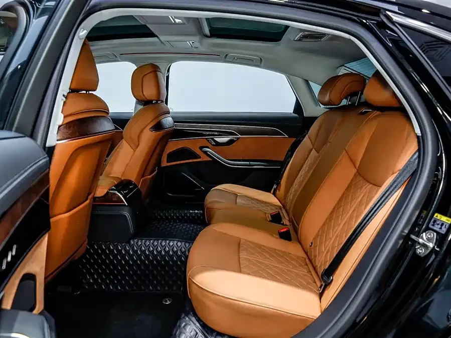 Audi A8 2024 A8L 50 TFSI quattro Premium Edition 2024 — миниатюра 4
