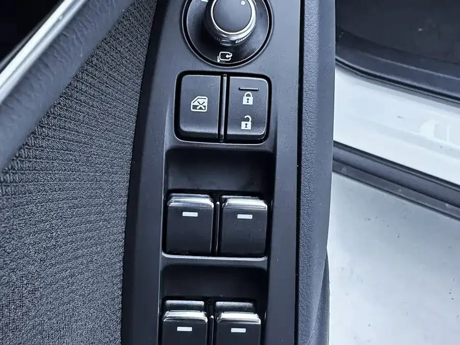 Mazda CX-4 2021 2.0L Automatic 2WD Blue Sky Vitality Edition 2022 — миниатюра 5