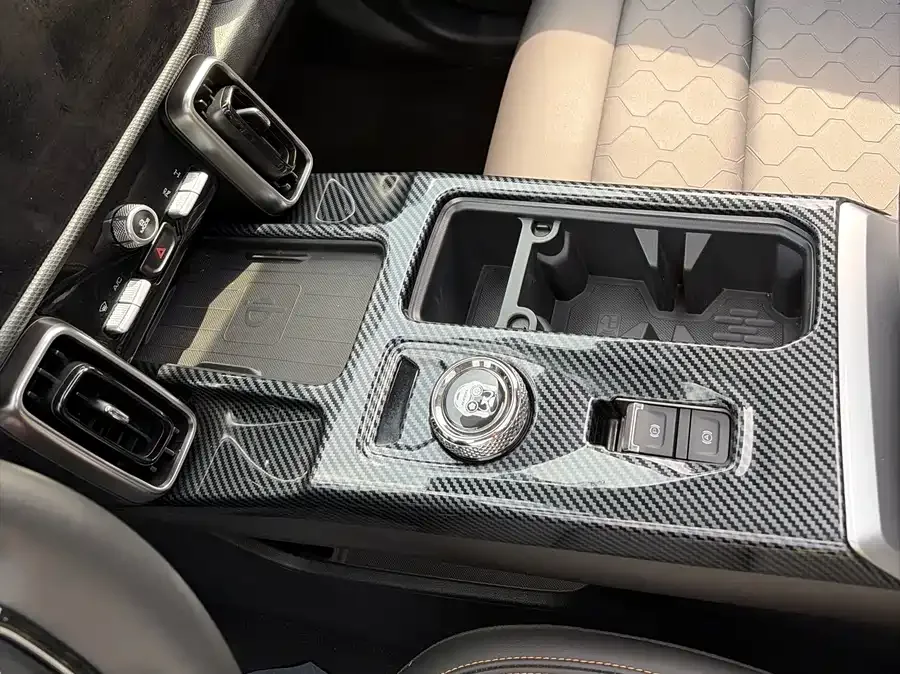 Haval Big dog Haval Big Dog 2022 2.0T DCT 4WD Chinese Pastoral Dog Edition 2024 — миниатюра 2