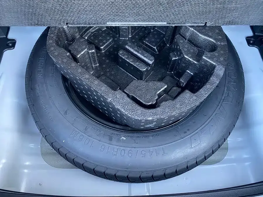 Kia Cyrus (Seltos) 2023 Cyrus 1.5L CVT Comfort Edition 2024 — миниатюра 4