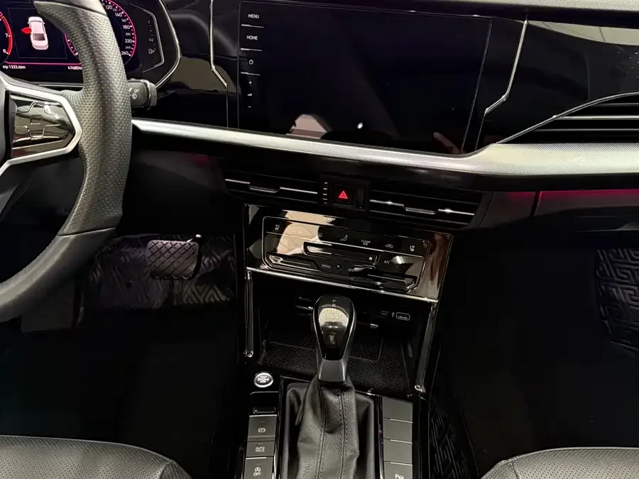 Volkswagen Passat Passat 2023 330TSI Deluxe Edition 2023 — миниатюра 3