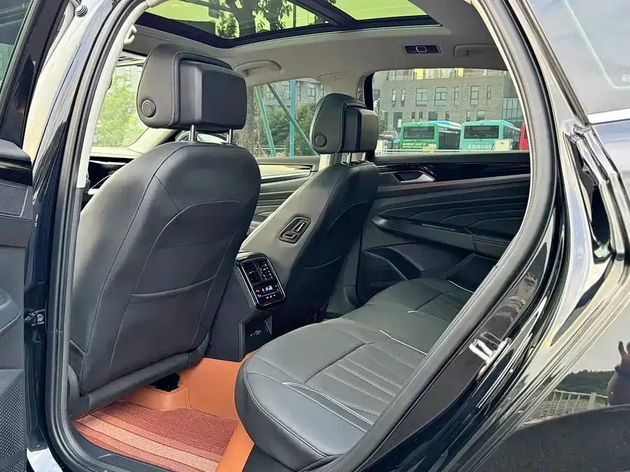 Volkswagen Passat Passat 2023 330TSI Star Elite Edition 2023 — миниатюра 2