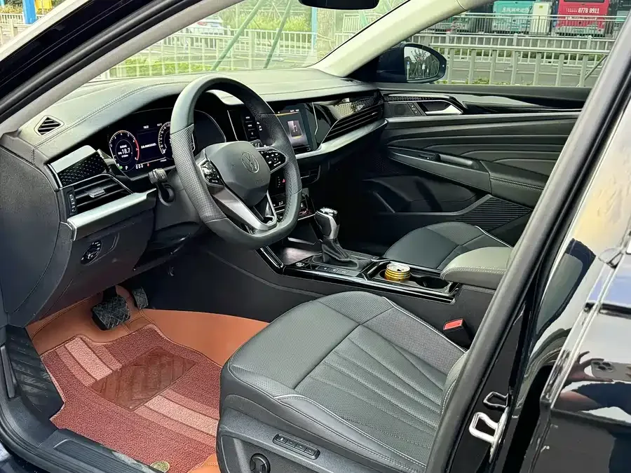 Volkswagen Passat Passat 2023 330TSI Star Elite Edition 2023 — миниатюра 4