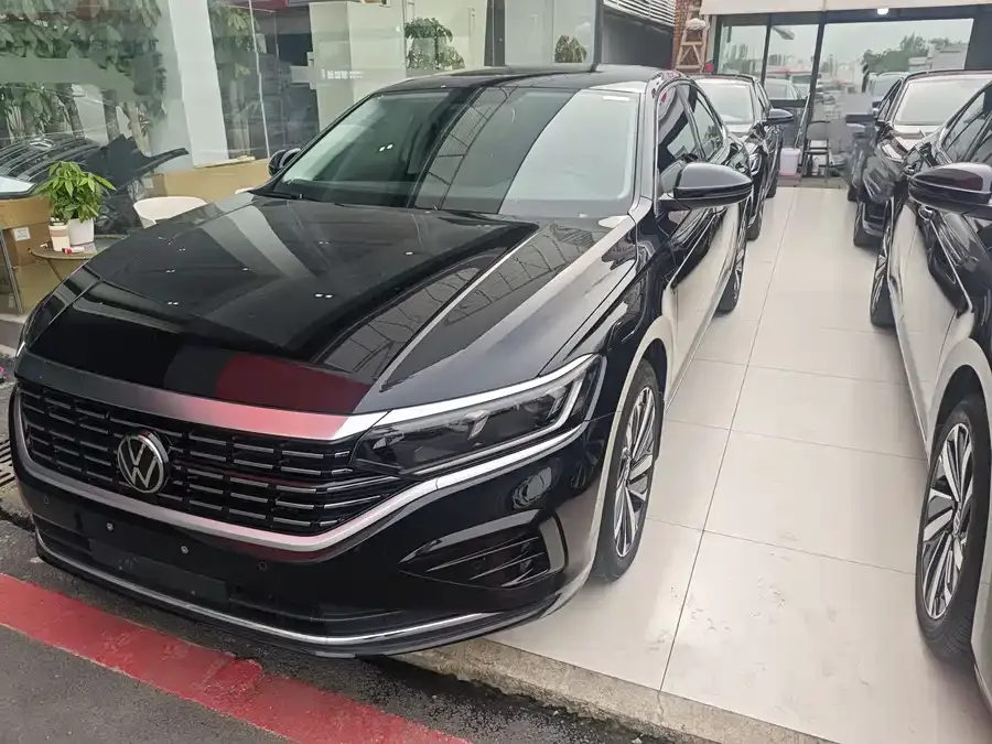 Volkswagen Passat Passat 2022 330TSI Elite Edition 2022 — фото 1, купить с доставкой в Москву
