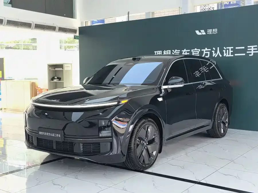 Li Xiang L8 2025