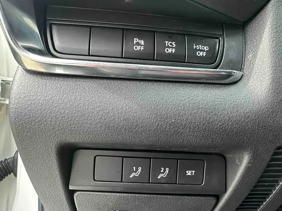 Mazda CX-30 2021 2.0L Automatic Jiayue Edition 2022 — миниатюра 4