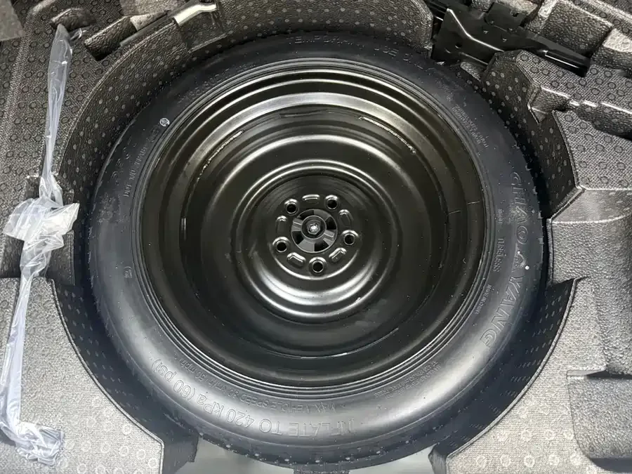 Mazda CX-30 2022 2.0L Automatic Jiayue Obsidian Edition 2023 — миниатюра 5