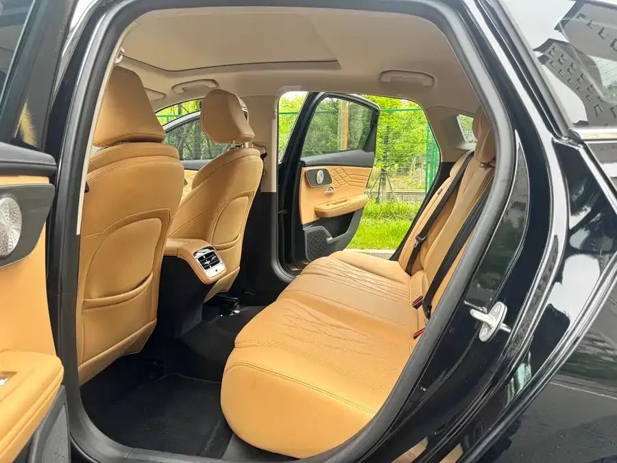 Chery Arrizo 8 PRO Chery Arrizo 8 PRO 2025 1.6T DCT Luxury+ 2025 — миниатюра 3