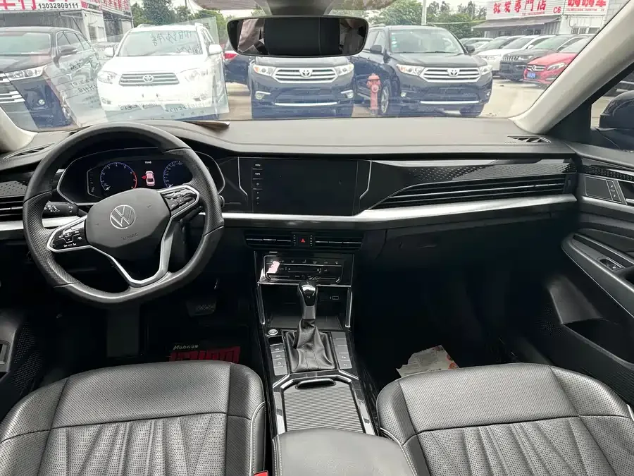 Volkswagen Passat Passat 2022 380TSI Deluxe Edition 2022 — миниатюра 3