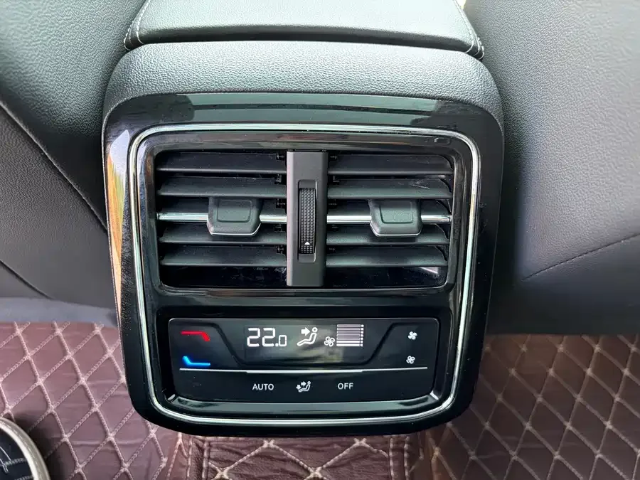 Volkswagen Passat Passat 2022 330TSI Starry Sky Deluxe Edition 2022 — миниатюра 3