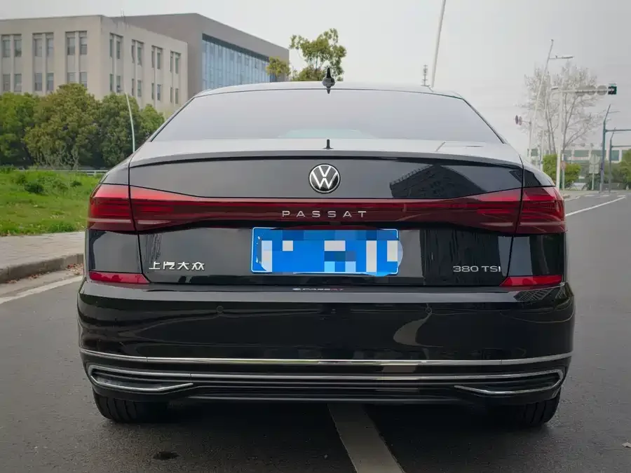 Volkswagen Passat Passat 2024 380TSI Star Elite Edition 2024 — миниатюра 5