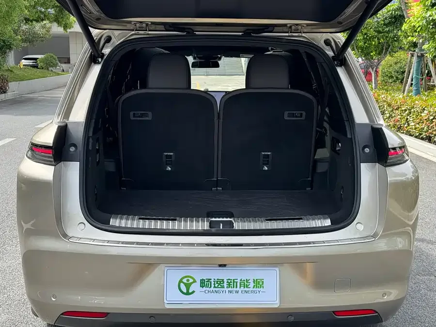Li Xiang L8 Ideal L8 2023 Pro 2022 — миниатюра 4