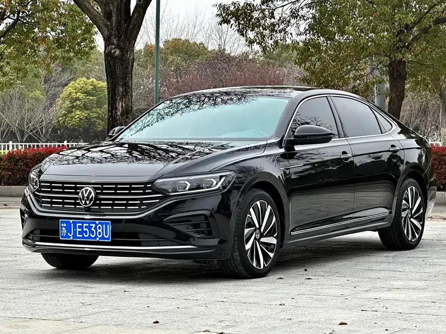 Volkswagen Passat 2024