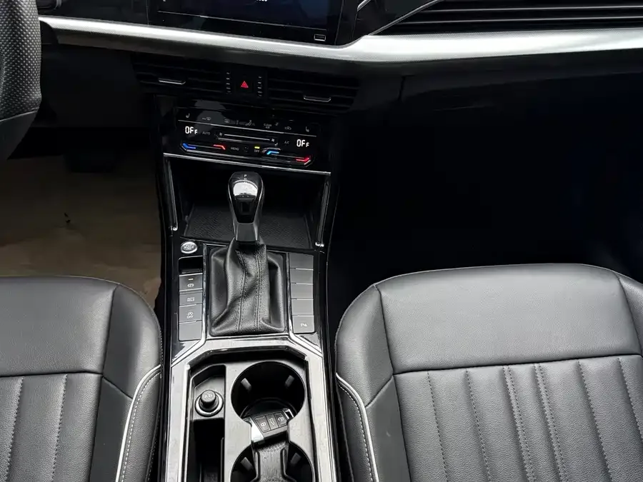 Volkswagen Passat Passat 2022 330TSI Elite Edition 2022 — миниатюра 4