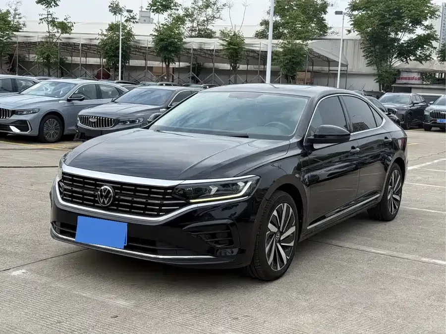 Volkswagen Passat Passat 2022 330TSI Elite Edition 2022 — фото 1, купить с доставкой в Москву