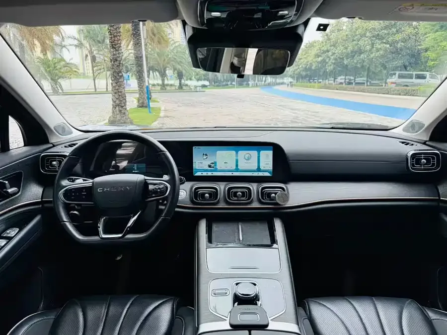 Chery Tiggo 9 Tiggo 9 2023 2.0T Dual Clutch 2WD Luxury Edition 5 Seaters 2023 — миниатюра 2