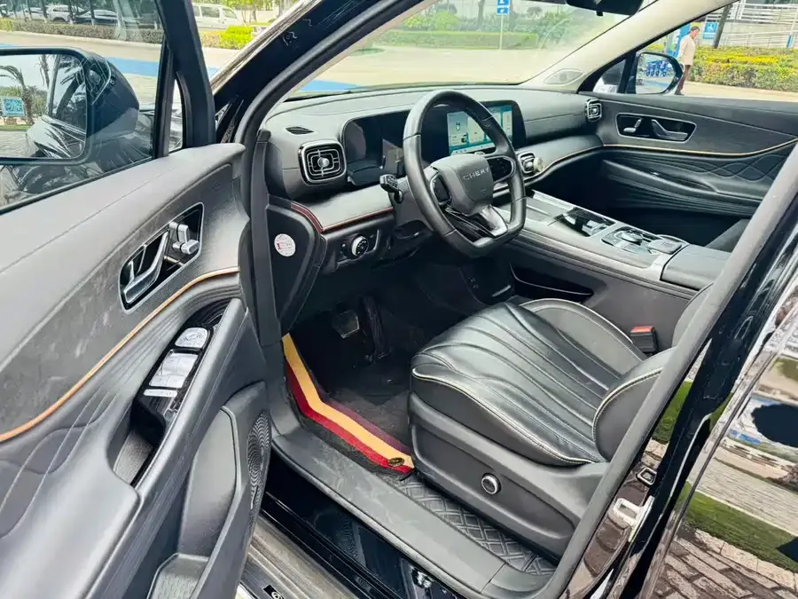 Chery Tiggo 9 Tiggo 9 2023 2.0T Dual Clutch 2WD Luxury Edition 5 Seaters 2023 — миниатюра 4
