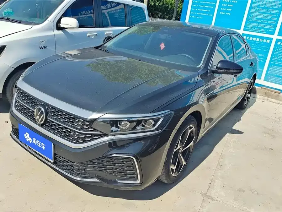 Volkswagen Passat 2024