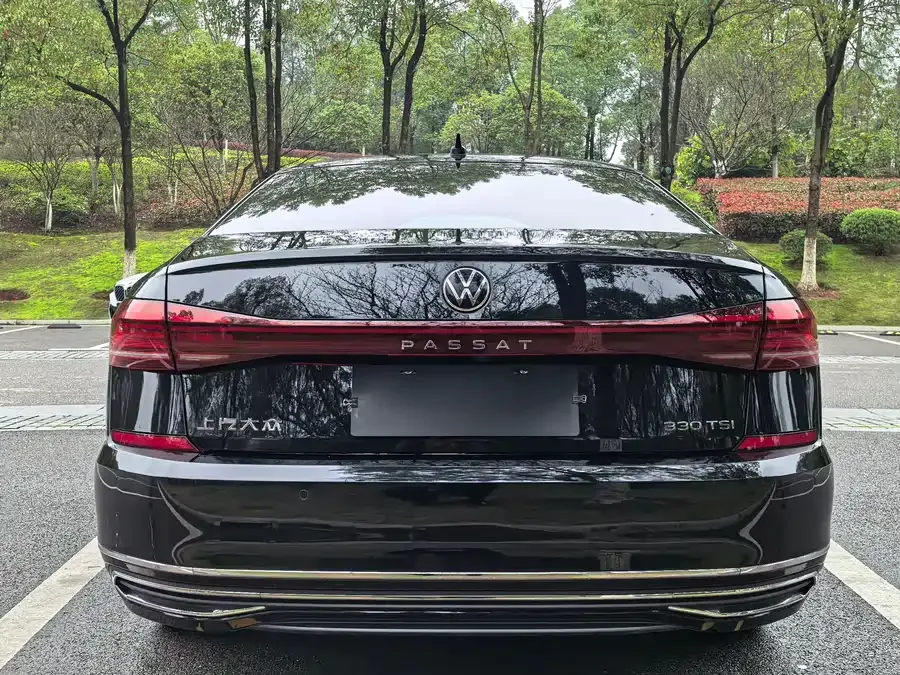Volkswagen Passat Passat 2023 330TSI Starry Sky Deluxe Edition 2023 — миниатюра 5