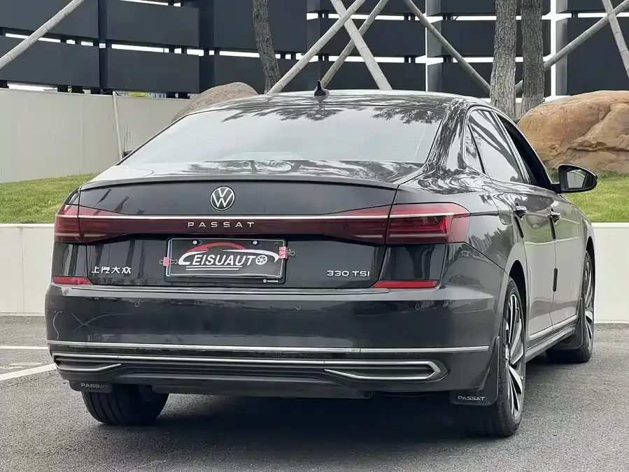 Volkswagen Passat Passat 2022 330TSI Deluxe Edition 2022 — миниатюра 3