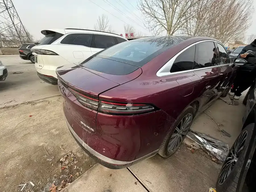 Chery Fengyun Fengyun A9L Fengyun A9L 2025 four-wheel drive high-energy peak version 2025 — миниатюра 3