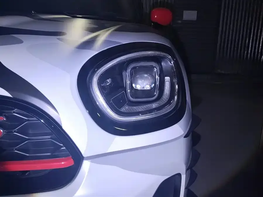 MINI Countryman MINI COUNTRYMAN 2022 2.0T COOPER S ALL4 Black Label Special Edition 2022 — миниатюра 2