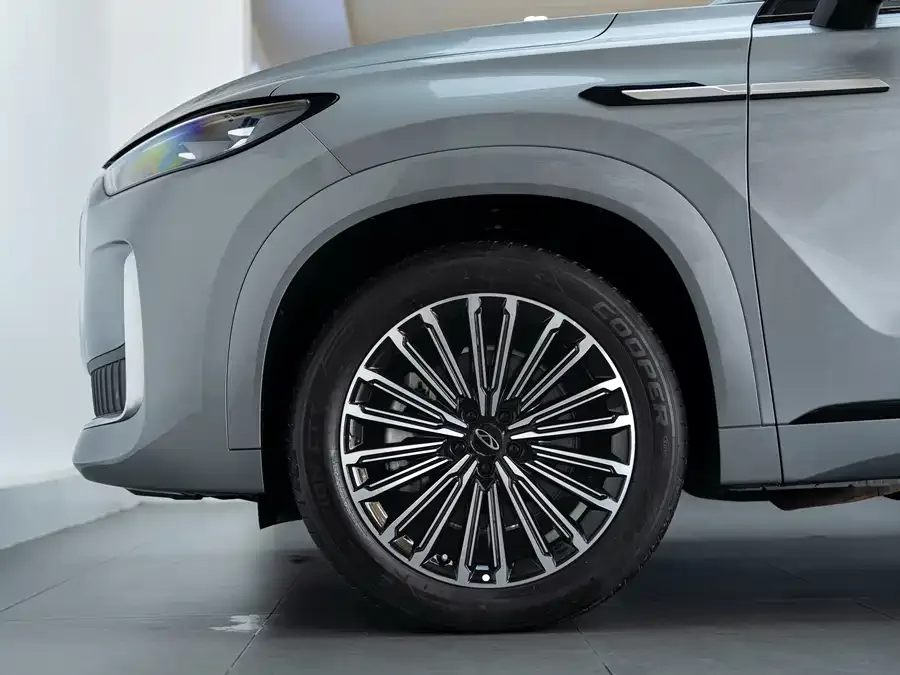 Chery Tiggo 9 C-DM Tiggo 9 C-DM 2025 1.5T 106KM Super Edition 5-seater Ternary Lithium 2025 — миниатюра 3