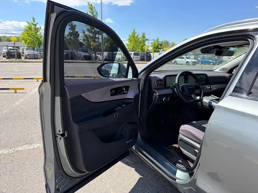 Chery Tiggo 9 C-DM Tiggo 9 C-DM 2025 1.5T 106KM Super Edition 5-seater Ternary Lithium 2024 — миниатюра 3