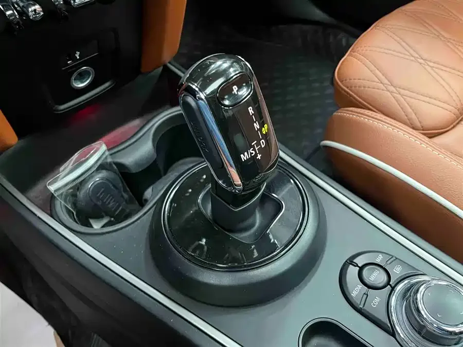 MINI Countryman MINI COUNTRYMAN 2023 facelift 1.5T COOPER ALL4 Connoisseur 2024 — миниатюра 2