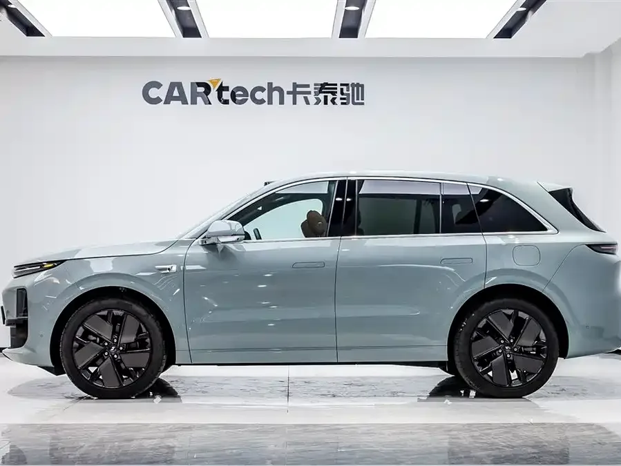 Li Xiang L6 Ideal L6 2025 Max Smart Renewal Edition 2025 — миниатюра 2