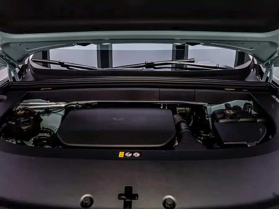 Li Xiang L6 Ideal L6 2025 Max Smart Renewal Edition 2025 — миниатюра 3