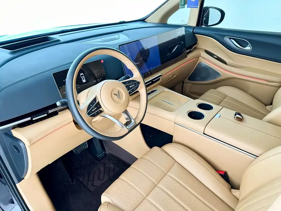 Voyah Lantu Dreamer Lantu Dreamer 2025 PHEV 4WD Flagship Kunpeng Edition 2025 — миниатюра 3