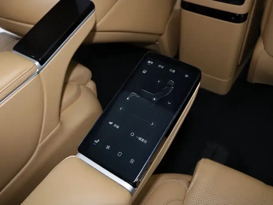 Voyah Lantu Dreamer 2025 Lantu Dreamer PHEV 4WD Premium Kunpeng Edition 2024 — миниатюра 5