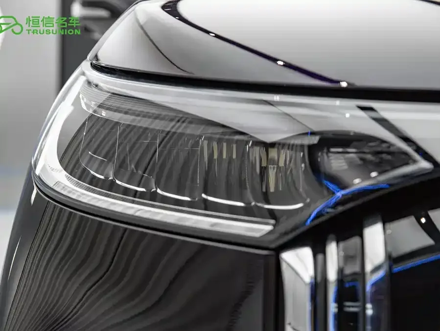 Voyah Lantu Dreamer 2022 Lantu Dreamer 0 Carbon Edition 475km 2023 — миниатюра 3