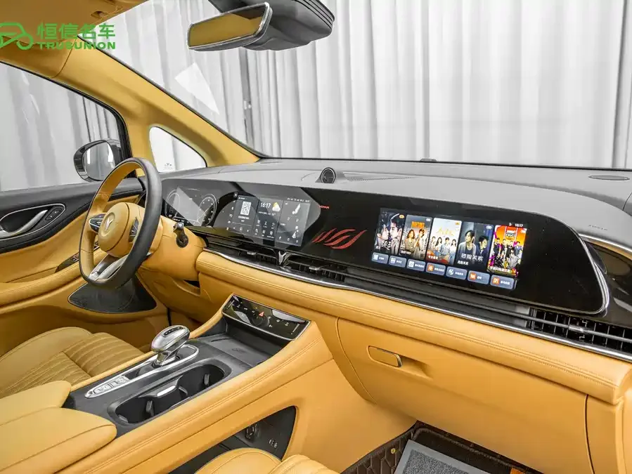 Voyah Lantu Dreamer 2022 Lantu Dreamer 0 Carbon Edition 475km 2023 — миниатюра 4
