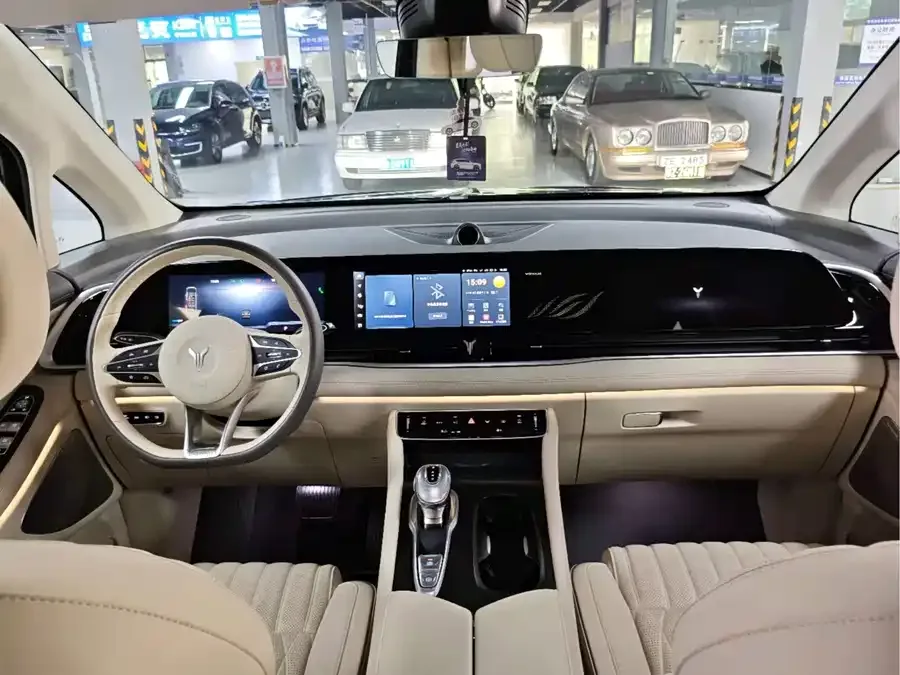 Voyah Lantu Dreamer VOYAH 2024 EV Ultra-Long-Range Flagship Edition 2024 — миниатюра 2