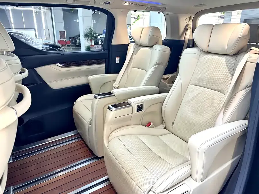 Toyota Alphard Alfa 2021 Dual Engine 2.5L Deluxe Edition 2022 — миниатюра 3