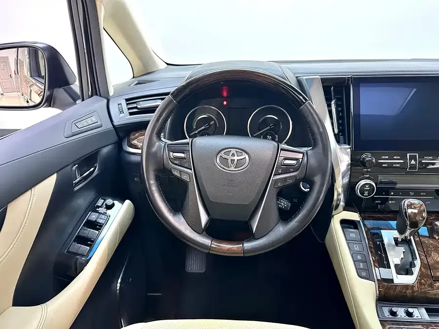 Toyota Alphard Alfa 2021 Dual Engine 2.5L Deluxe Edition 2022 — миниатюра 4