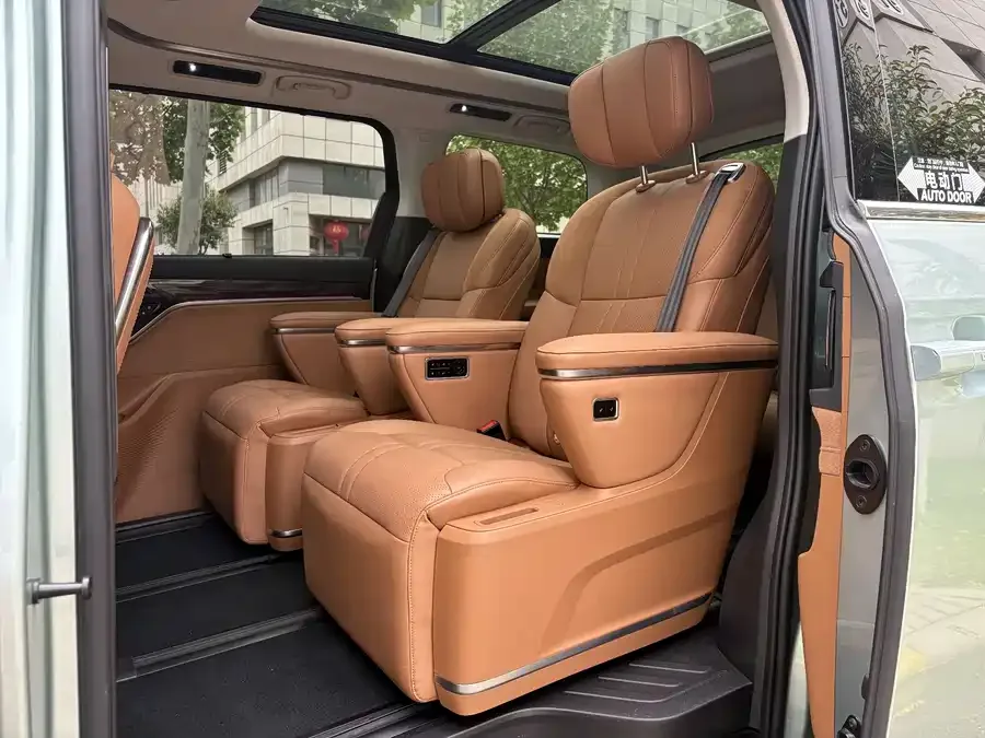 Maxus 9 Dajia 9 2024 Super Hybrid Long Range Forest Edition Seven Seaters 2024 — миниатюра 5