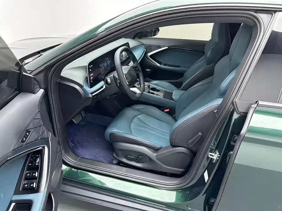 MG 7 MG7 2023 2.0T Automatic Beauty Hunter Luxury Edition 2023 — миниатюра 2