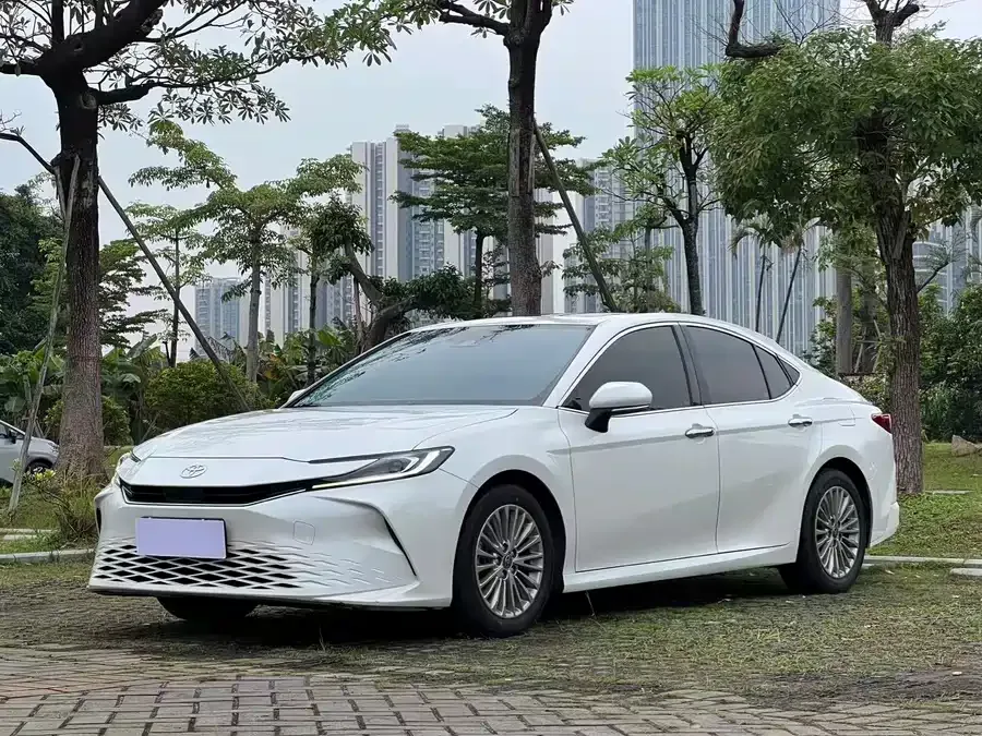 Toyota Camry 2024
