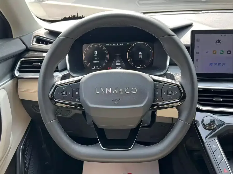 Lynk & Co 06 Lynk & Co 06 2023 Remix 1.5T Plus 2023 — миниатюра 3