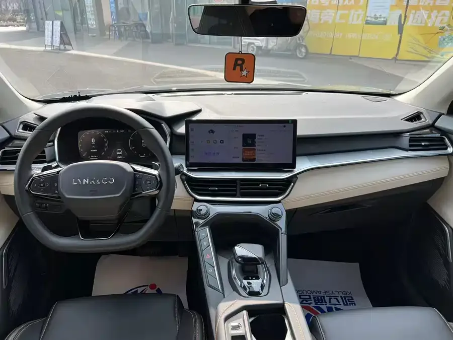 Lynk & Co 06 Lynk & Co 06 2023 Remix 1.5T Plus 2023 — миниатюра 5