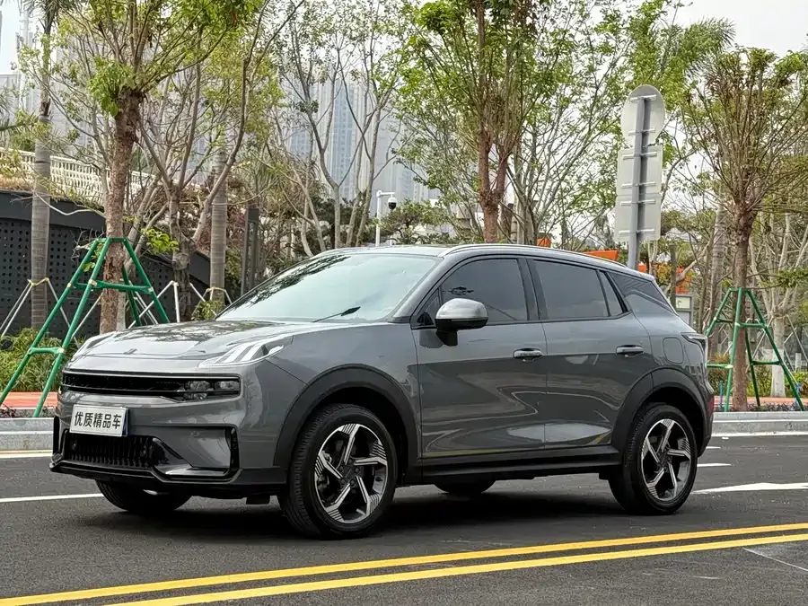 Lynk & Co 06 2023