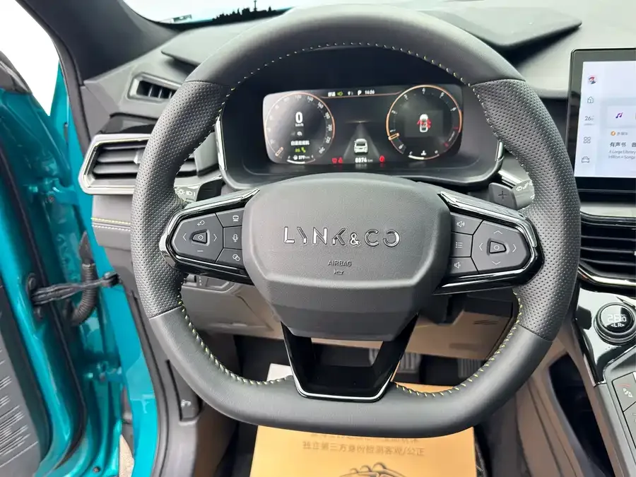 Lynk & Co 06 Lynk & Co 06 2023 Remix 1.5T Hero 2024 — миниатюра 4