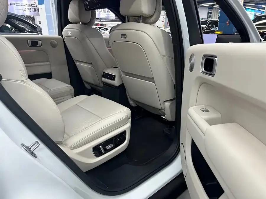 Li Xiang L9 Ideal L9 2025 Ultra Smart New Edition 2026 — миниатюра 5